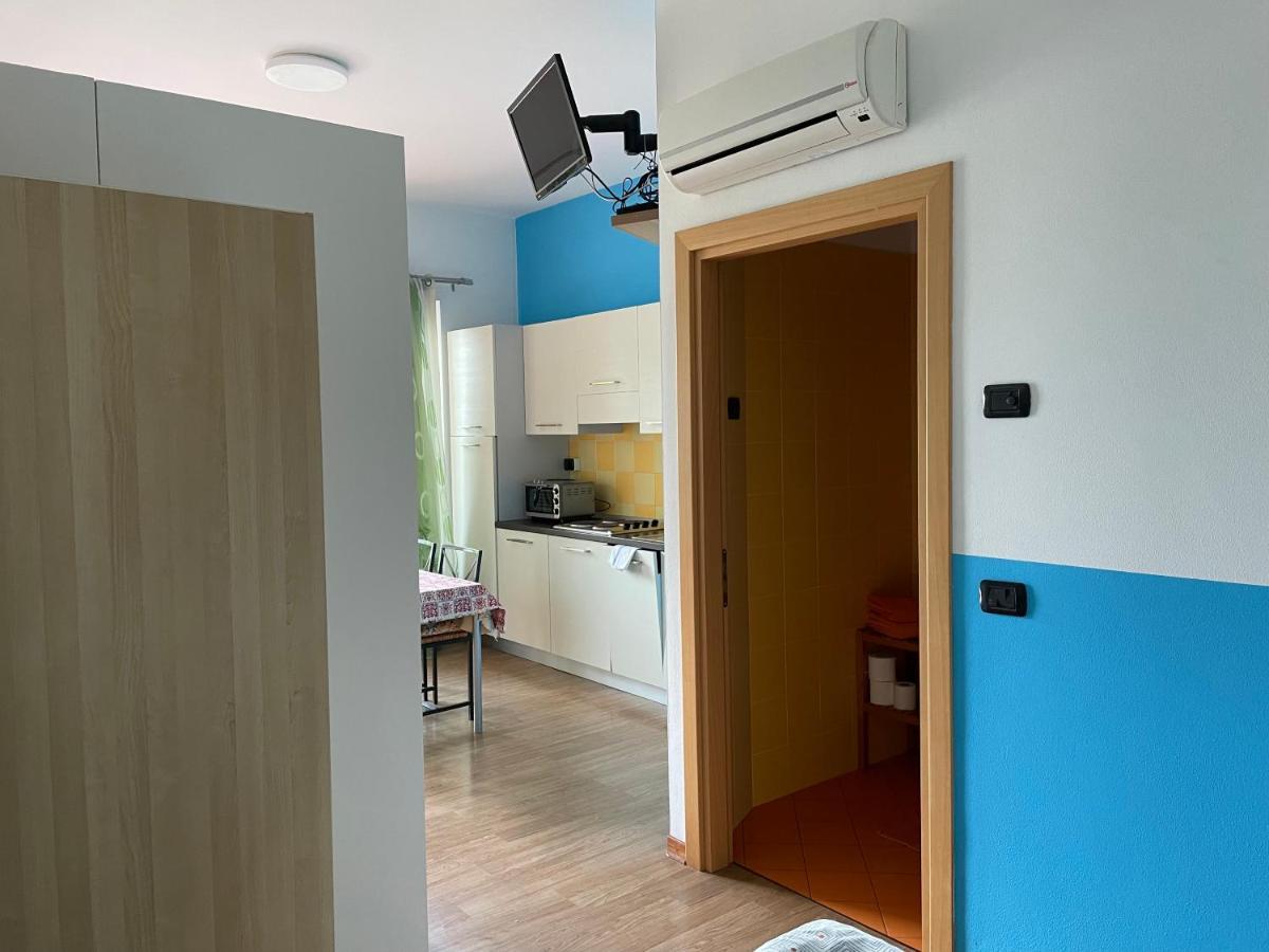 Apartments Panoramica มัลเชซิเน ภายนอก รูปภาพ