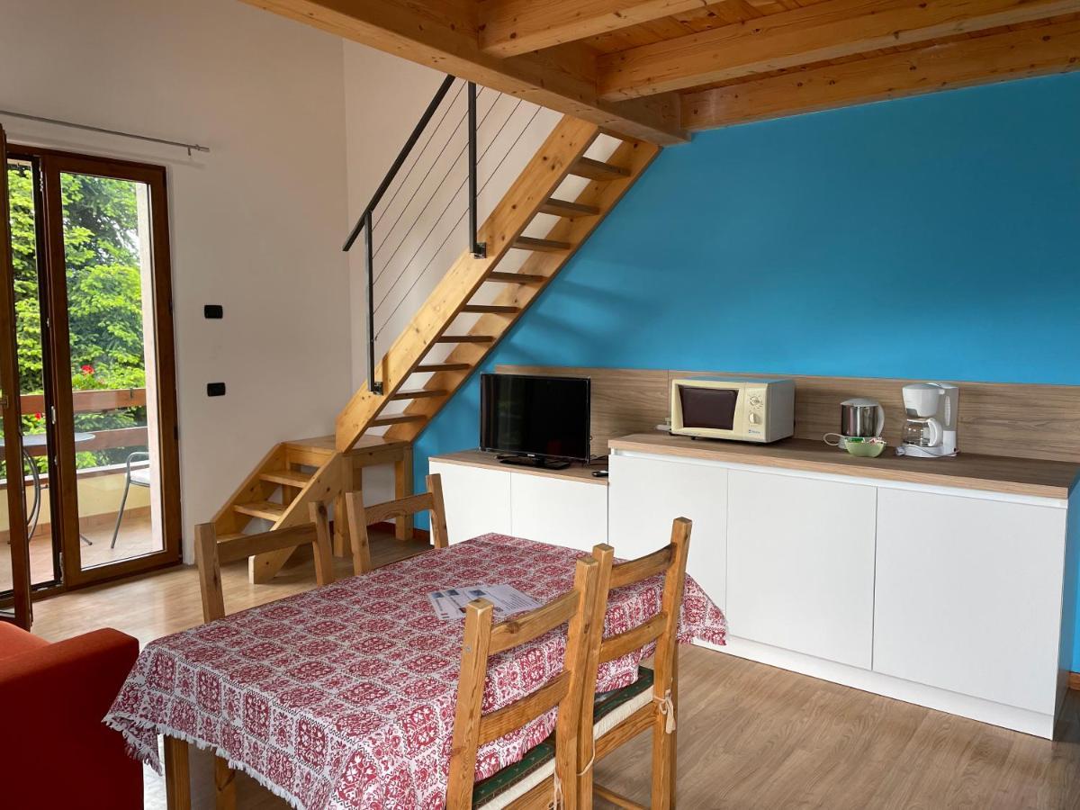 Apartments Panoramica มัลเชซิเน ภายนอก รูปภาพ